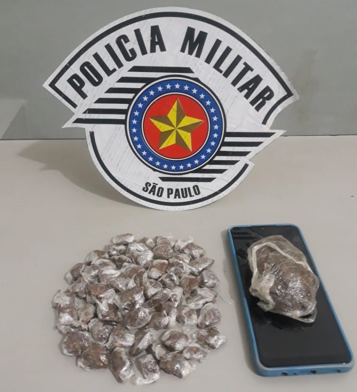 Rocam apreende adolescente com 57 porções de maconha no Sílvia Covas