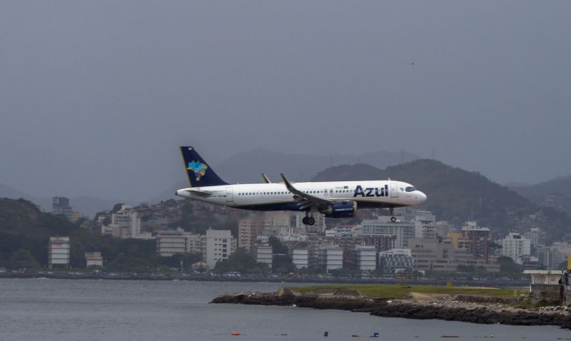 Petrobras reduz preço da gasolina de aviação