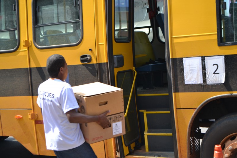 Urnas são transportadas para locais de votação em Penápolis e microrregião