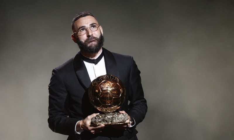 Benzema ganha Bola de Ouro como melhor jogador de futebol do mundo