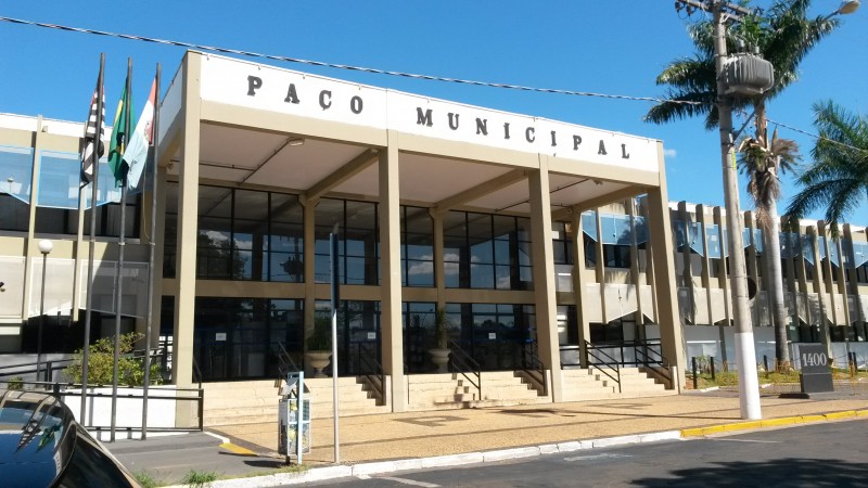 Prefeitura orienta sobre funcionamento de órgãos municipais no feriado