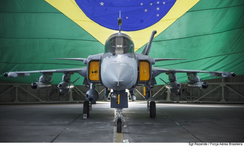 Caças suecos Gripen passam a incorporar a frota da FAB