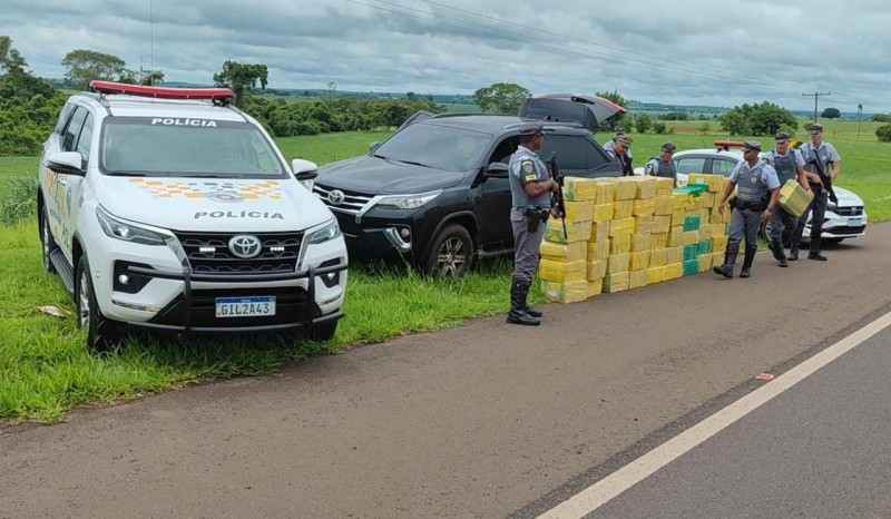 TOR prende em flagrante rapaz com caminhonete ‘recheada’ de maconha