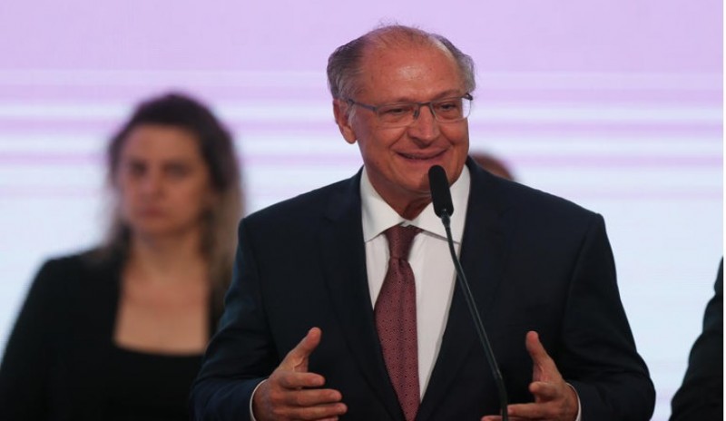 Derrotado em duas eleições, Alckmin assume presidência pela primeira vez