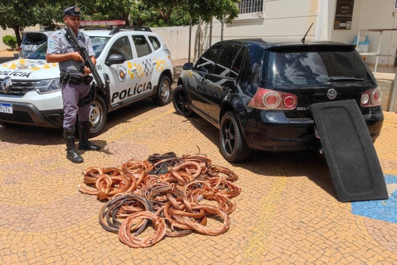 TOR recupera cabos e canos de cobre furtados de usina e prende casal