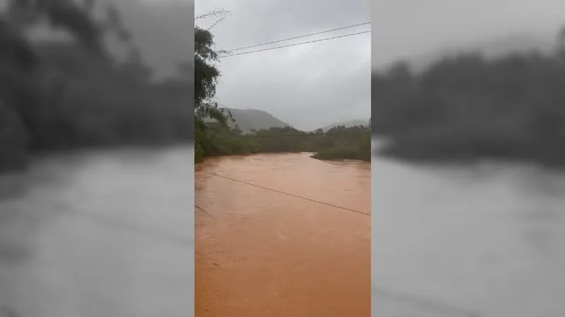 SP: Em 24h, chuvas no Litoral Norte superam esperado para o mês