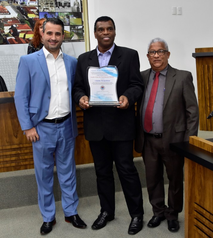 Pastor Paulo César  Rufino recebe título de Cidadão Penapolense