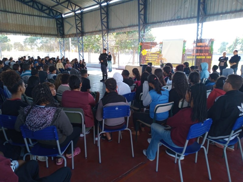 Rocam ministra palestra a alunos de escola estadual em Barbosa