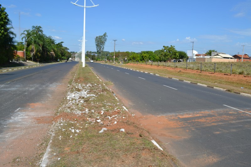 Colisões contra postes aumentam 50% no 1º trimestre deste ano em Penápolis