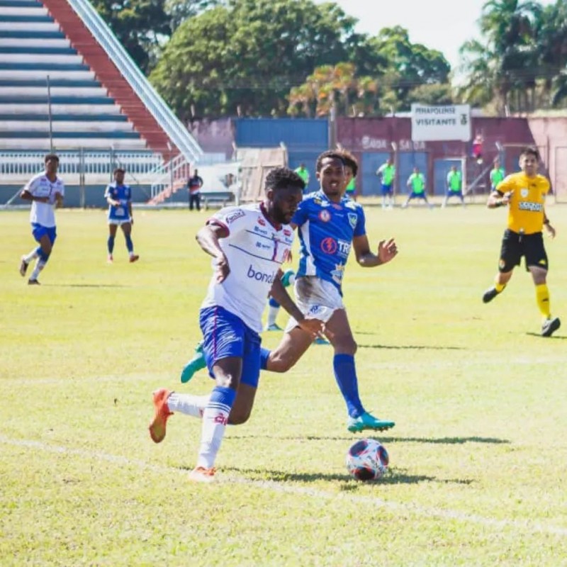 Penapolense enfrenta o Vocem neste domingo de olho na liderança