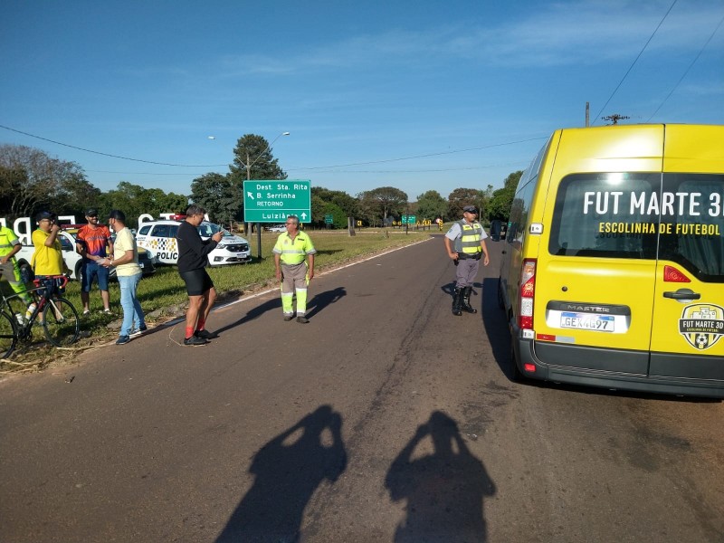 Ação educativa junto a condutores, ciclistas e pedestres é realizada na SP-419