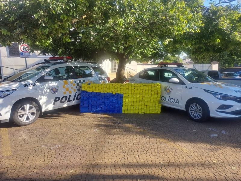 Polícia Rodoviária encontra droga em veículo abandonado na Assis Chateaubriand