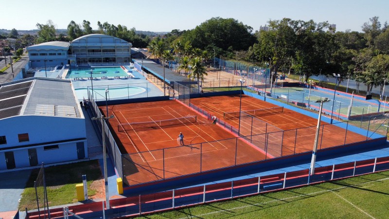 Lago Azul inaugura quadras de tênis nesta sexta-feira