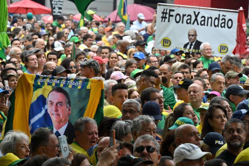 Bolsonaristas fazem ato na Paulista em homenagem a réu morto na Papuda e gritam ‘Fora, Xandão!’