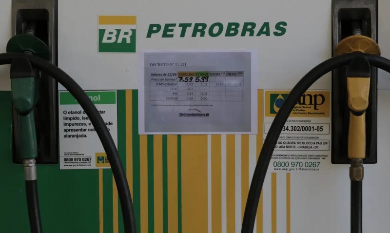 Diesel mais barato a partir desta sexta-feira nas distribuidoras