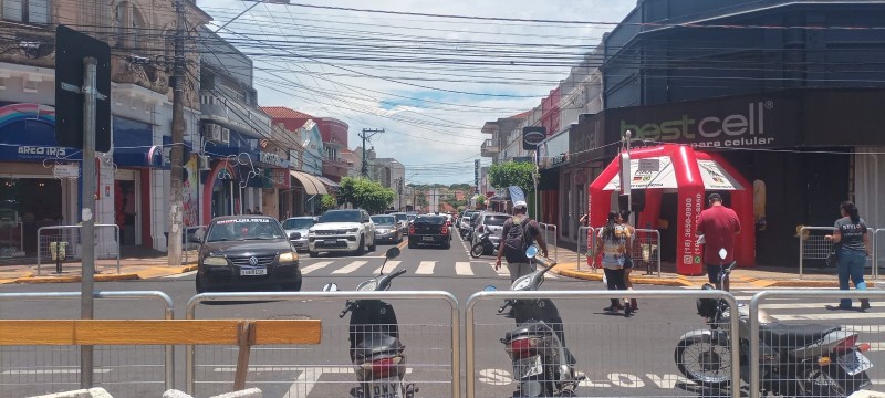 Prefeitura segue em ponto facultativo; comércio abre às 12h neste dia 2 de janeiro