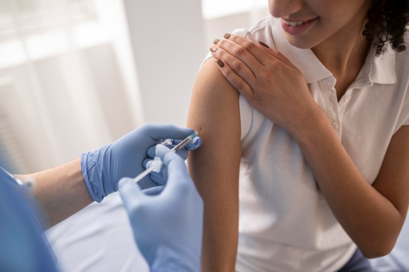 Vacinação contra a covid-19 segue com nova estratégia