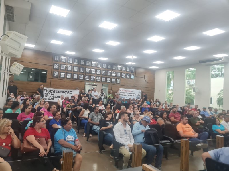 Assembleia dos Servidores rejeita reajuste salarial proposto pelo prefeito de Penápolis