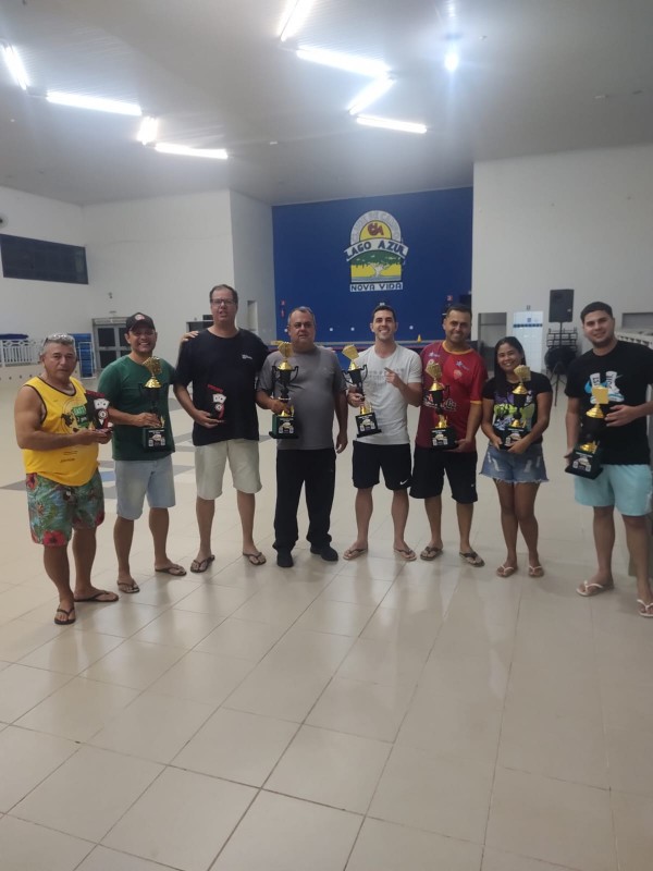 Clube de Campo Lago Azul realizou Torneio Bate Fundo de Truco