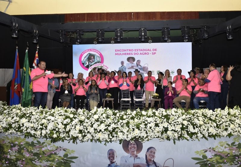 Caravana do Sindicato Rural de Penápolis participa do 2º Encontro Estadual de Mulheres do Agro