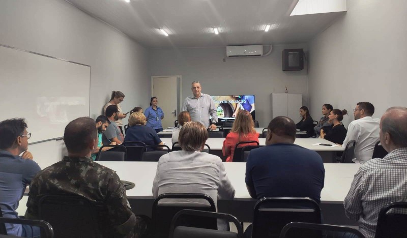 Sala de Situação de Combate à Dengue discute ações preventivas