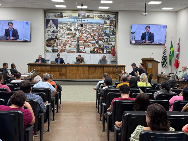 Prefeito participa de primeira sessão da Câmara de Vereadores