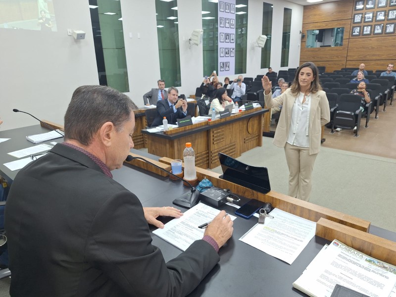 Darlene Zanetti é empossada vereadora na Câmara  de Penápolis