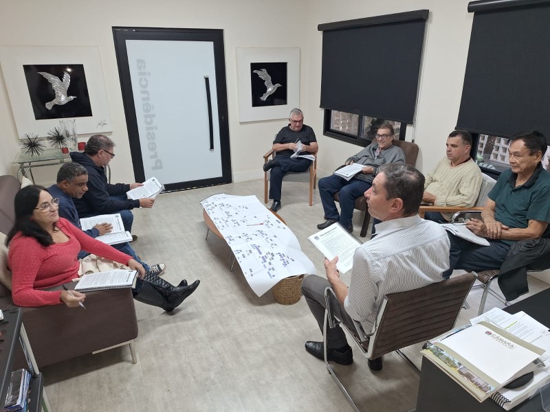Grupo de estudo de vereadores aprofunda análise da reforma administrativa