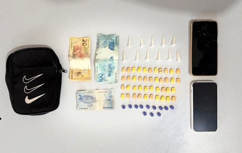 Dupla é presa com ecstasy e cocaína em Penápolis