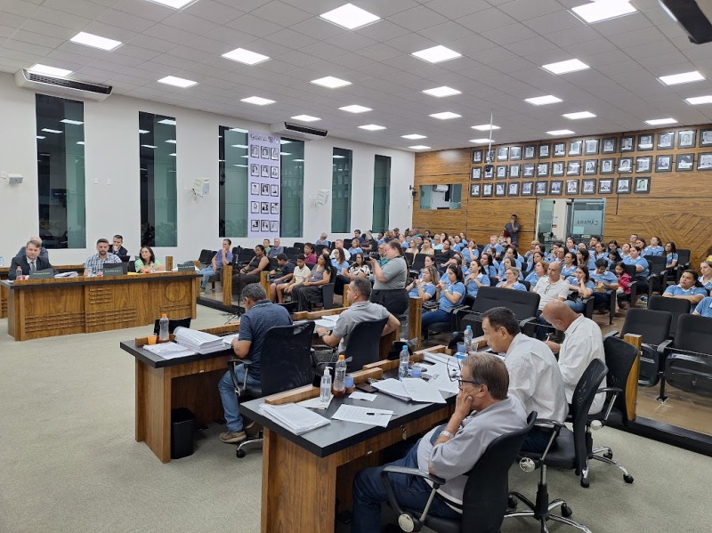 Câmara defende revogação de decreto federal que afeta estudantes com deficiência e APAEs
