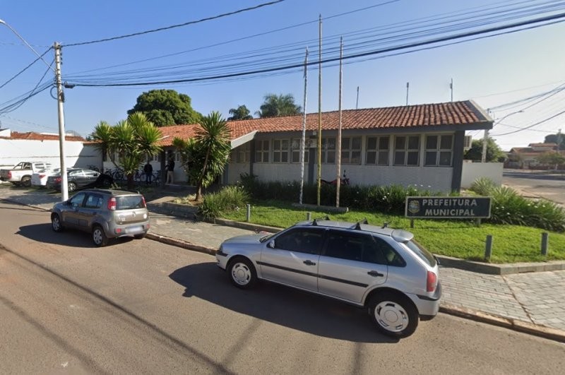 Prefeitura de Barbosa abre concurso público com 12 vagas