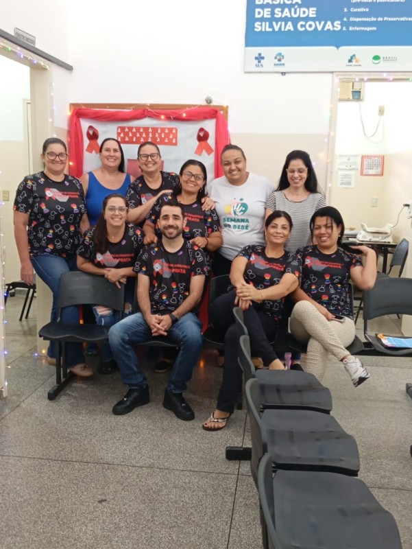 UBS Sílvia Covas orienta comunidade sobre o “Dezembro Vermelho”