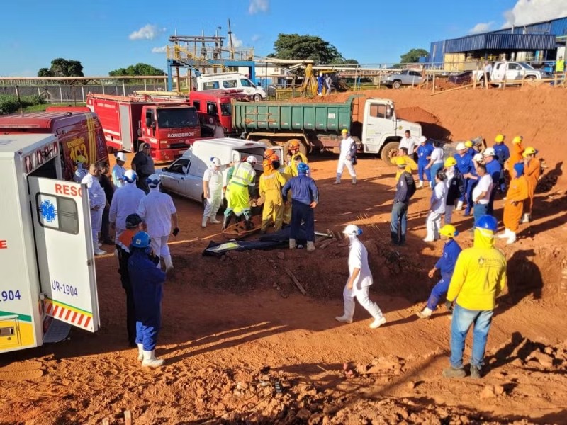 Trabalhadores morrem após serem soterrados durante obra em frigorífico em Promissão