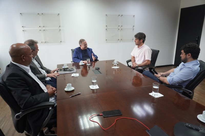 Desenvolvimento econômico de Penápolis é tema de reunião em São Paulo