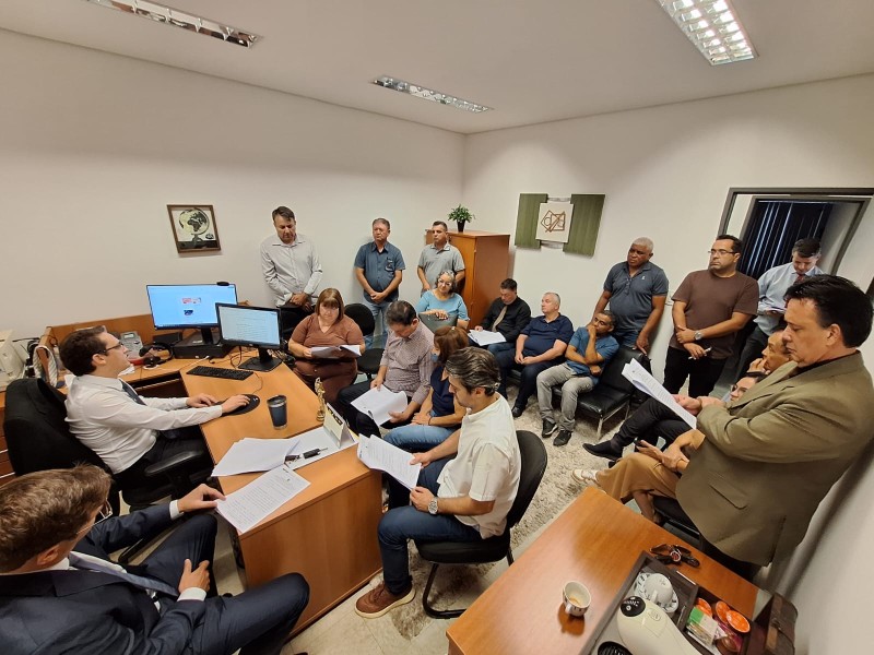 Assinatura de TAC respalda manutenção de empregos de funcionários da Emurpe