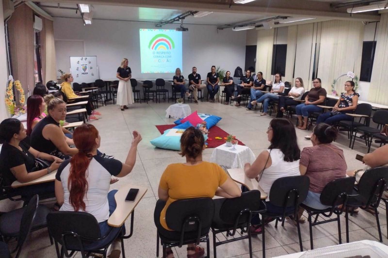 Núcleo Multidisciplinar promove “Café com Prosa” com familiares dos alunos atendidos