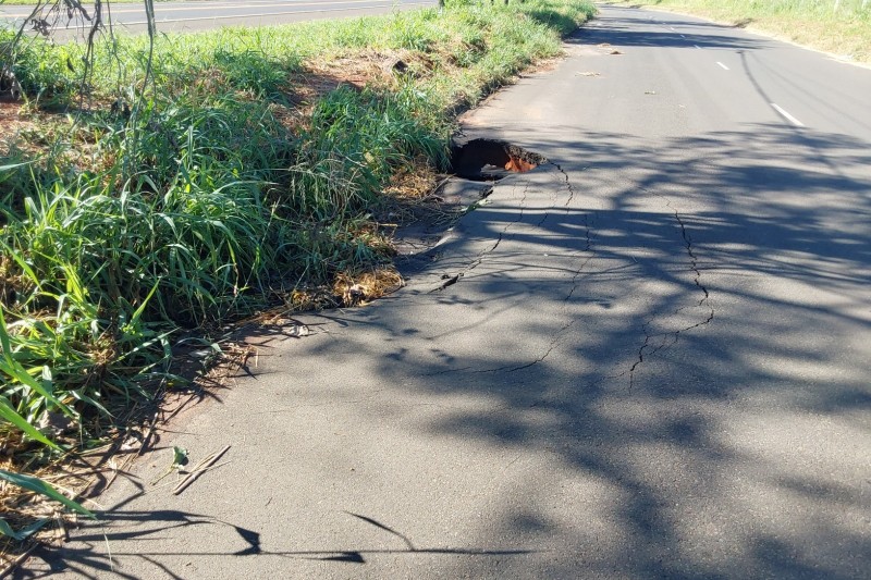 Prefeitura notifica empresa para reparos em via marginal