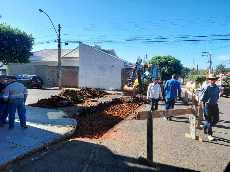 Secretaria de Obras segue construindo novas bacias pela cidade