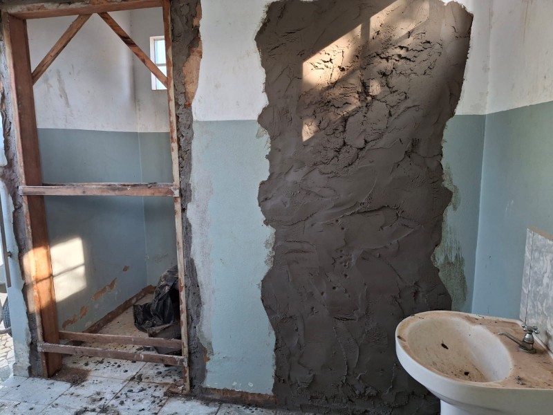 Prefeitura promove reformas nos banheiros do cemitério