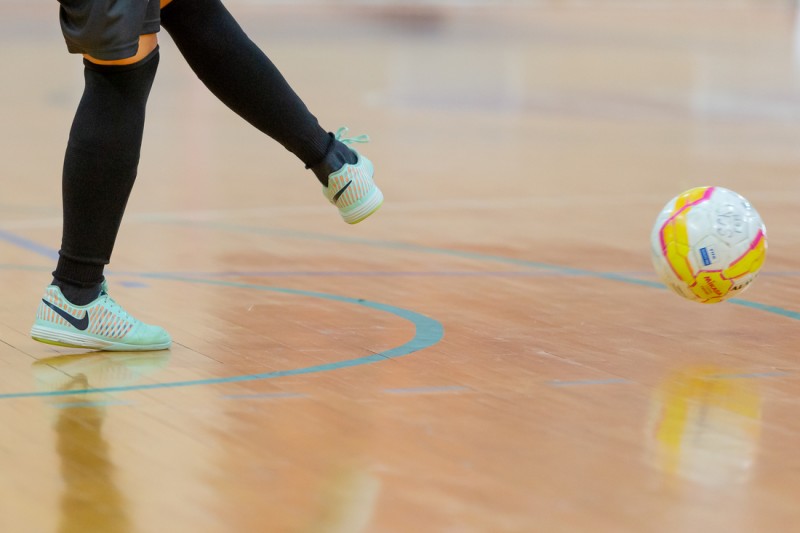 Barcelona e Arsenal vencem no futsal feminino