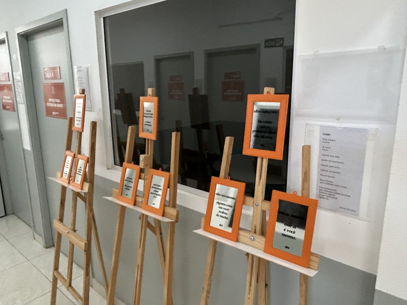 Biblioteca FUNEPE: Faculdades Poéticas encerra ciclo de Exposições de 2026