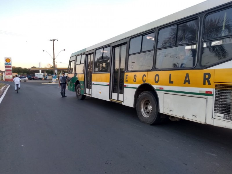 Polícia Rodoviária fiscaliza transportes escolares em operação ‘Volta às aulas’