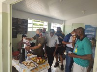 Equipe da unidade promoveu um café da manhã especial para os usuários