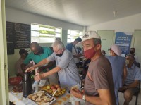 Equipe da unidade promoveu um café da manhã especial para os usuários