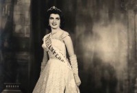 Maria de Lourdes eleita “Rainha da Cidade Princesa da Noroeste” em 1956