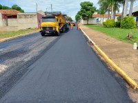 Recapeamento acontece em dezenas de ruas e avenidas da cidade