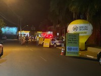 Bloqueio ocorreu na avenida Luís Osório, na frente do Clube Penapolense