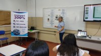 Palestra aos alunos do Yone abordou a temática “Resíduos Sólidos/Coleta Seletiva”