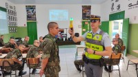 50 atiradores do Tiro de Guerra local participaram de uma palestra ontem (5)