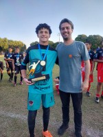 Luiz Miguel Morales T. Dias (Olé Paulista/PM Luiziânia) ficou com o troféu de melhor goleiro